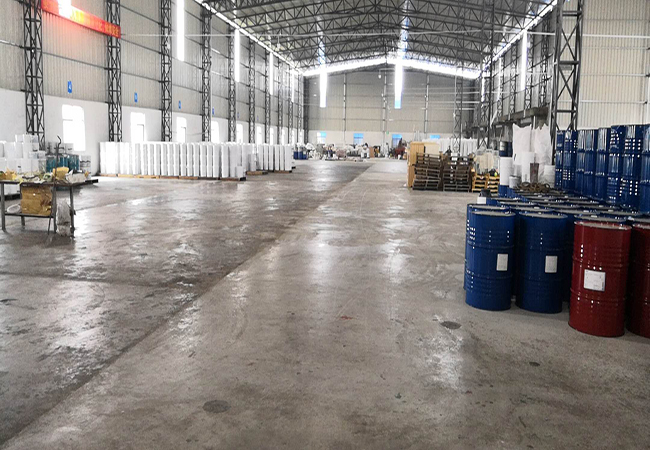 德朝体育球场跑道材料是否有使用说明书?