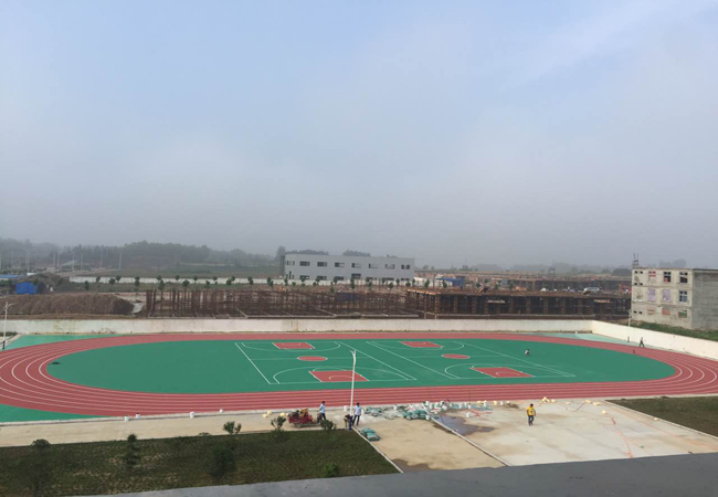 做一个标准丙烯酸篮球场造价大概多少钱每平方？