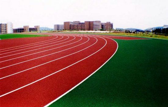 广东透气型塑胶跑道材料哪家质量好呢?