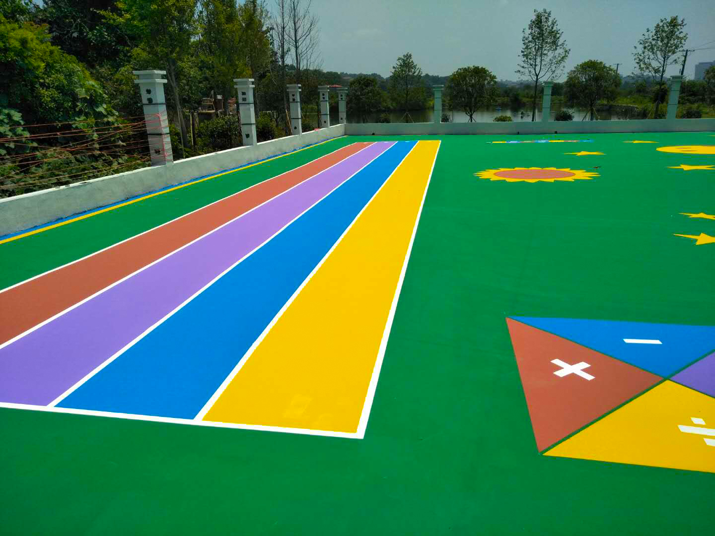 德朝幼儿园EPDM 塑胶跑道，孩子们的成长卫士！