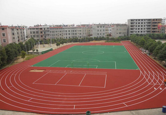 广东透气型塑胶跑道的优势不是所以跑道都能拥有！