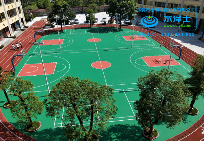 云岗小学透气型塑胶跑道及丙烯酸球场顺利完工并交付使用！