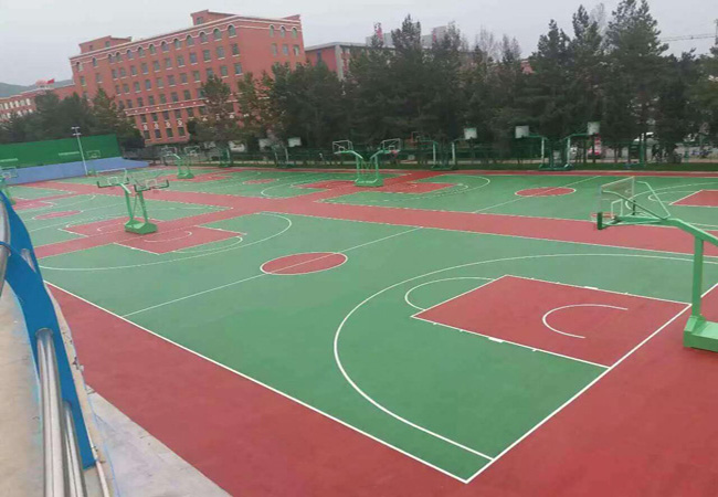 环保丙烯酸塑胶球场面层施工材料该如何搭配颜色？