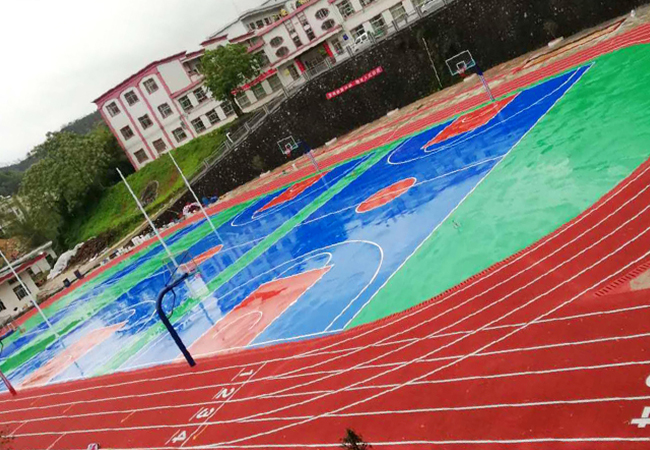 德朝体育助力公益--广东河源水墩中学田径运动场竣工!